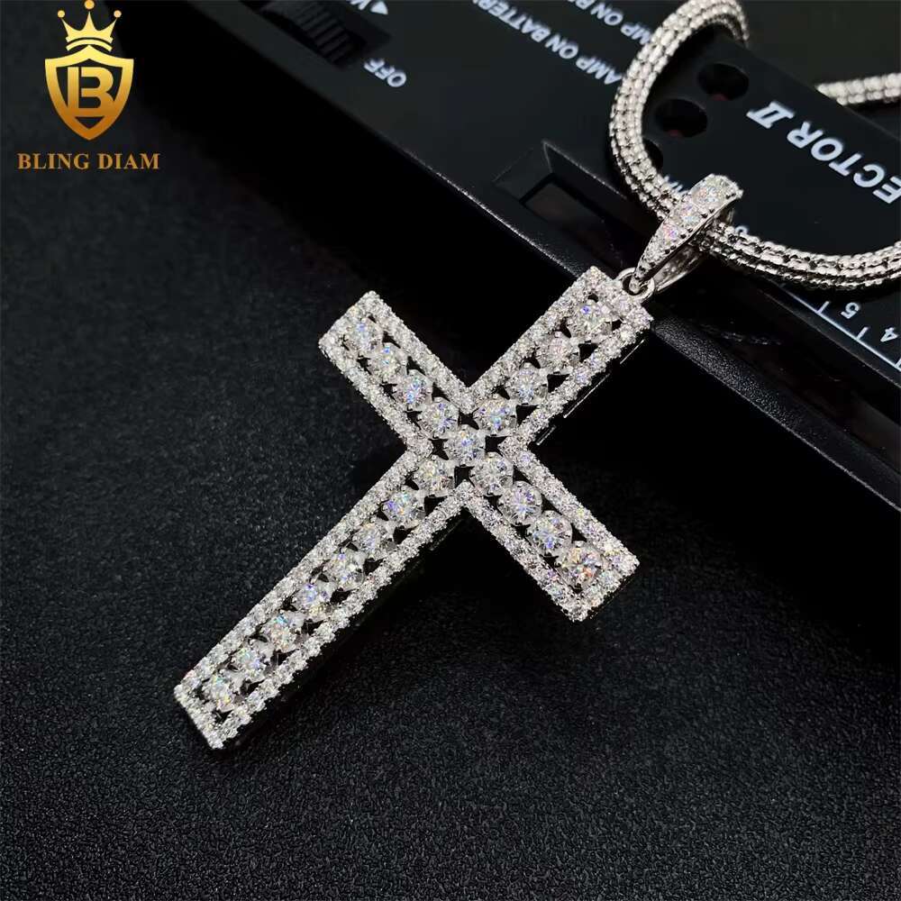 GRA Certificate Hip Hop Jewelry 925 Sterling Silver Iced Out Moissanite Cross Pendant Pass Diamond Tester
