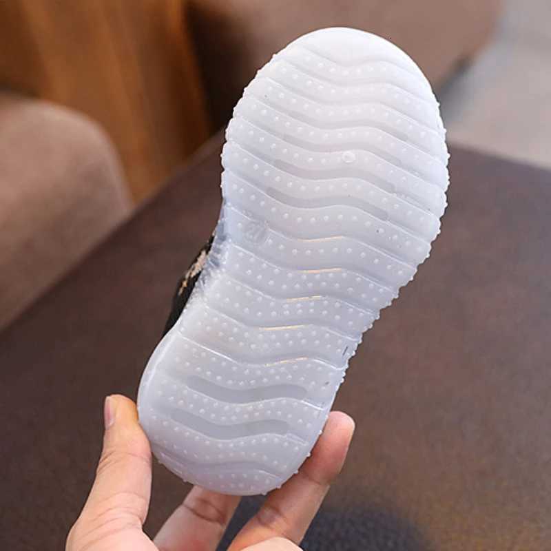 Fashion Kids Running Sport Shoes Childrens Spring and Autumn Boys Girls Mesh Breathable Non-slip Comfortable Sports SneakersT251110