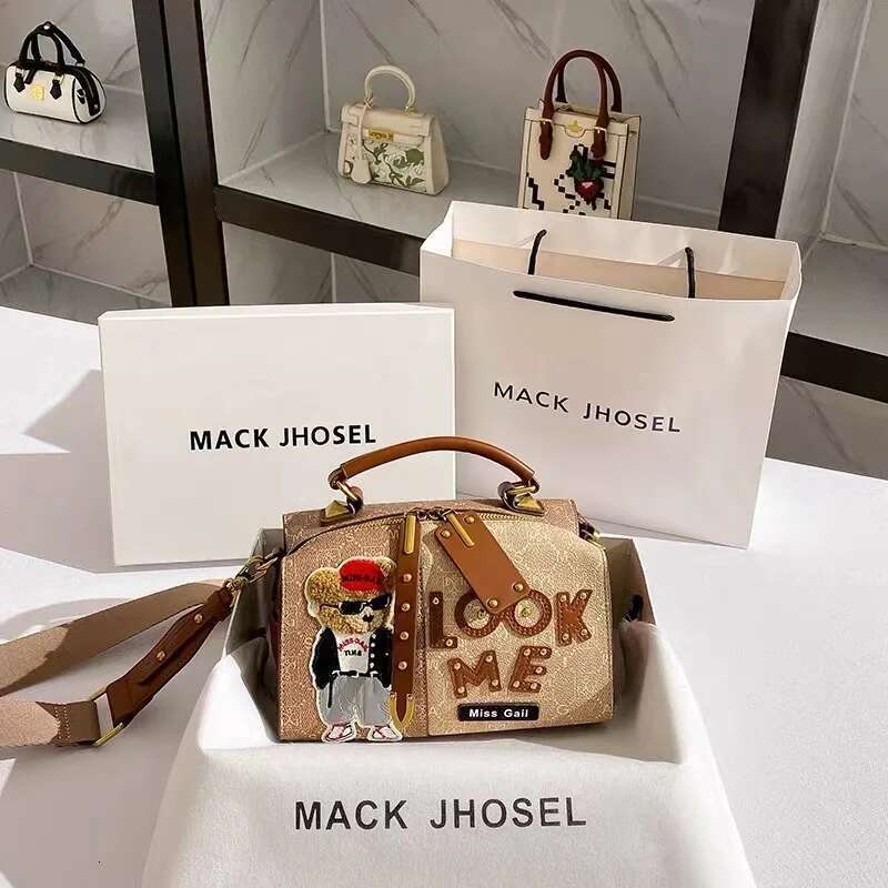 High Quality Textured Leather Pillow Fashion Cute Cartoon Women Handbag Shoulder Messenger Lady Purse Female Casual Bag