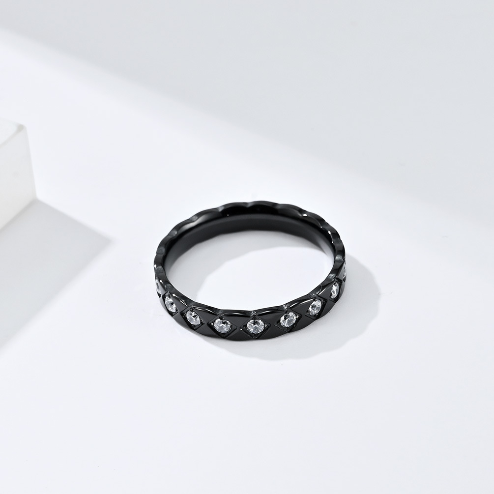 INS Minimalist Style Stainless Steel Carved Diamond Inlaid Women's Ring Titanium Steel All Diamond Handmade Jewelry Fashion Ring Manufacturer Des