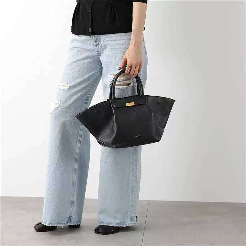 Wing-shaped Handbag Dumpling-shaped Large Capacity Tote Crossbody Commuter Versatile Everyday Bag Soft