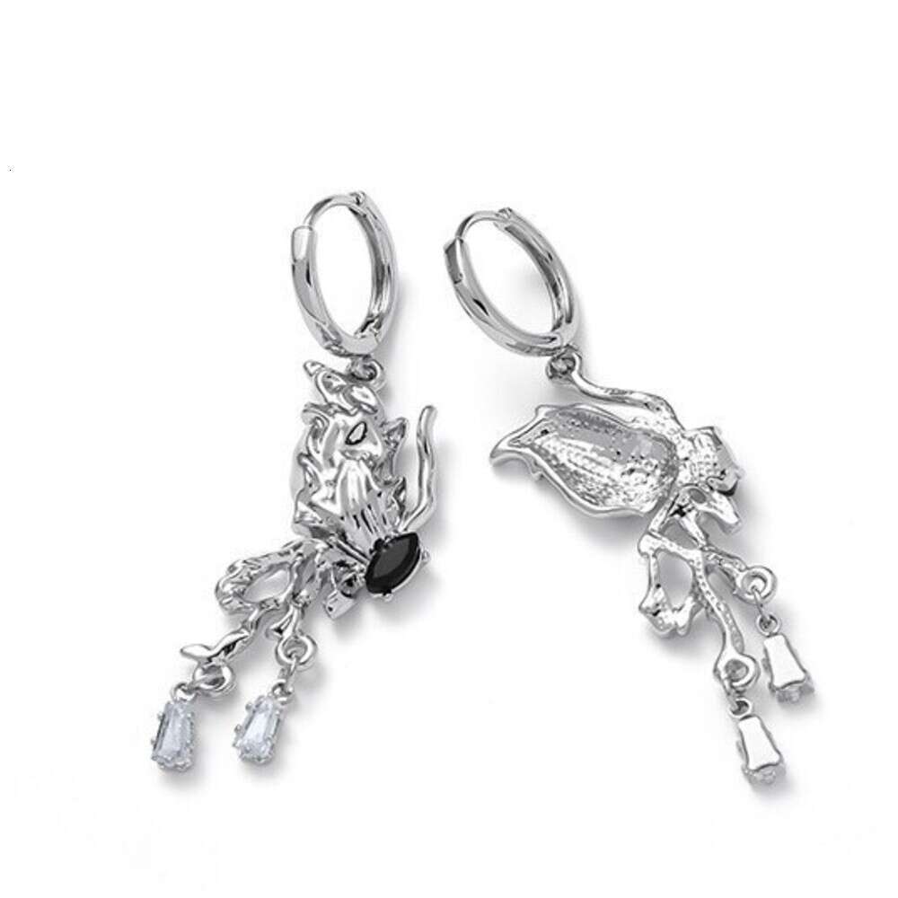 Butterfly for Women, Vintage Design, High-End Feel, 925 Silver Needle Studs, Minimalist Style, Exquisite and Unique Earrings Wholesale