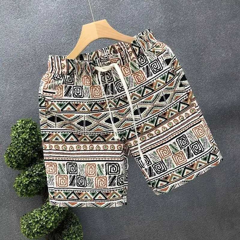 Fashionable mens beach shorts Korean fashion sports shorts outdoor casual mens clothing Exquisite pattern shorts retro sports pants X250410