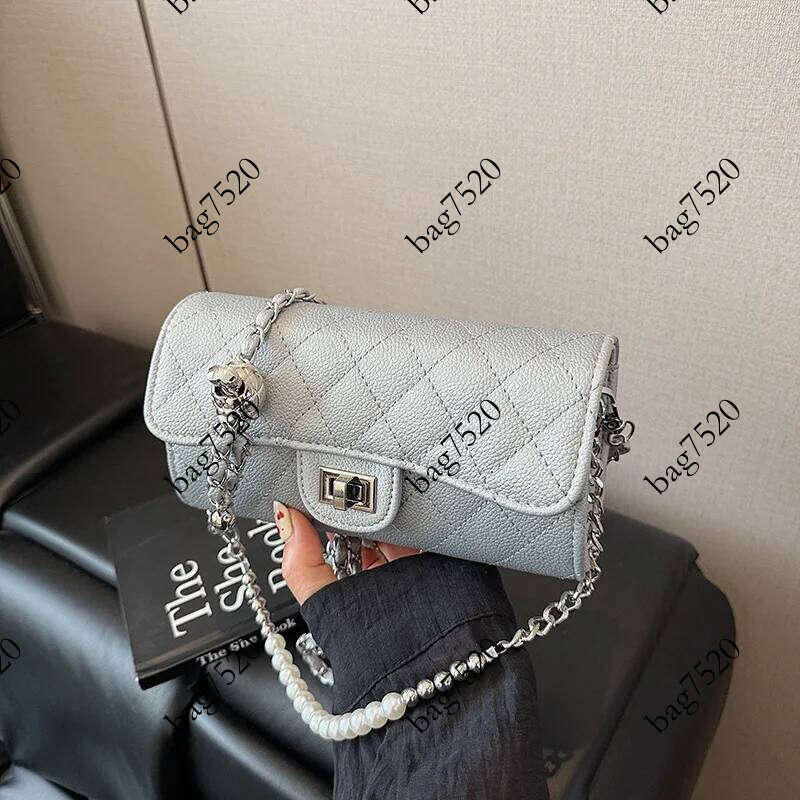 2025 style Quilted Underarm Bag for Women Minimalist Shoulder Crossbody Purse Fashionable Handbag