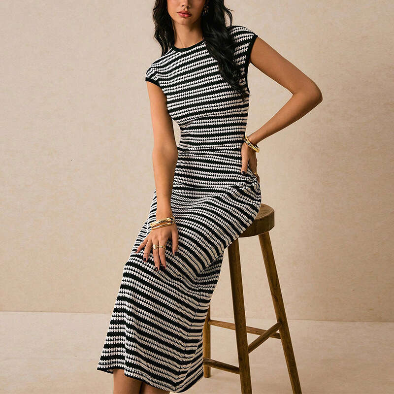 Cross-Border European and American Striped Knitted Slim Fit Slimming One-Step 2025 Autumn Foreign Trade Elegant Sleeveless Long Dress