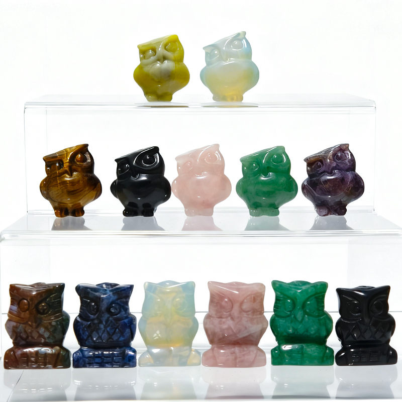 2-inch-long jade owl figurines, carved handicrafts, natural crystal carved animal ornaments, crooked-headed owl figurines
