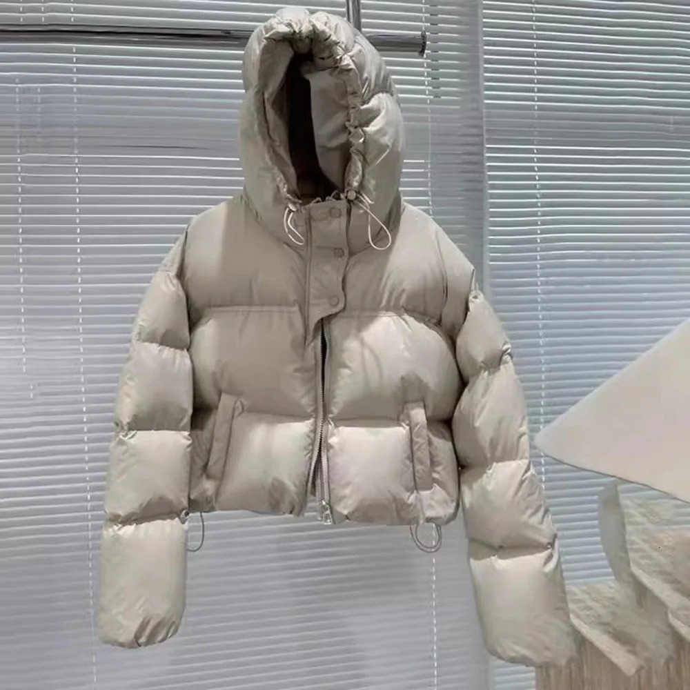 Autumn Winter Casual Parkas Women Fashion Women White Duck Down Jacket with Hood Warm Over Size Thick Short Outwear Female Coat 251107