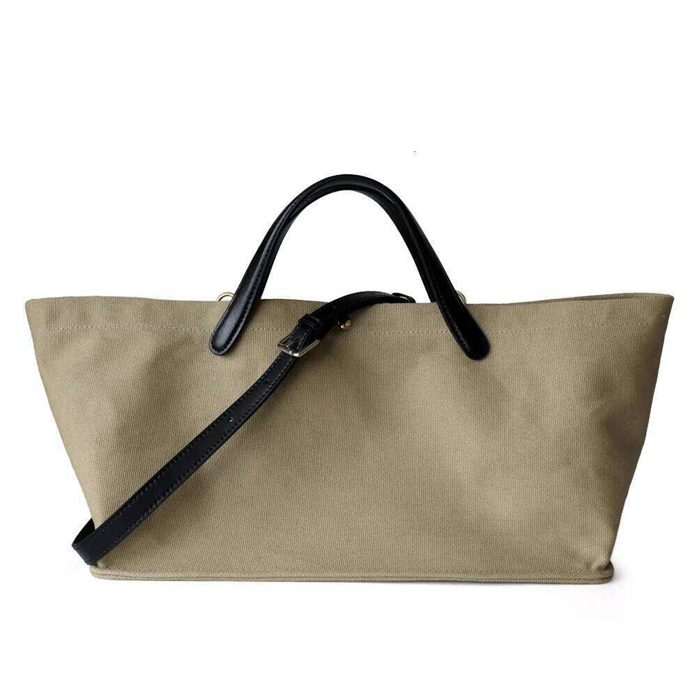 Cowhide Leather Handbag New Niche Design Large Capacity French Fashion Commuter Vegetable Basket Women's Tote Bag St251110