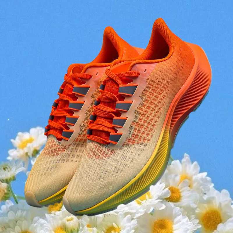 Comfortable lightweight breathable durable and attractive sports shoes. Wearing our shoes you are the most dazzling presenceC250410