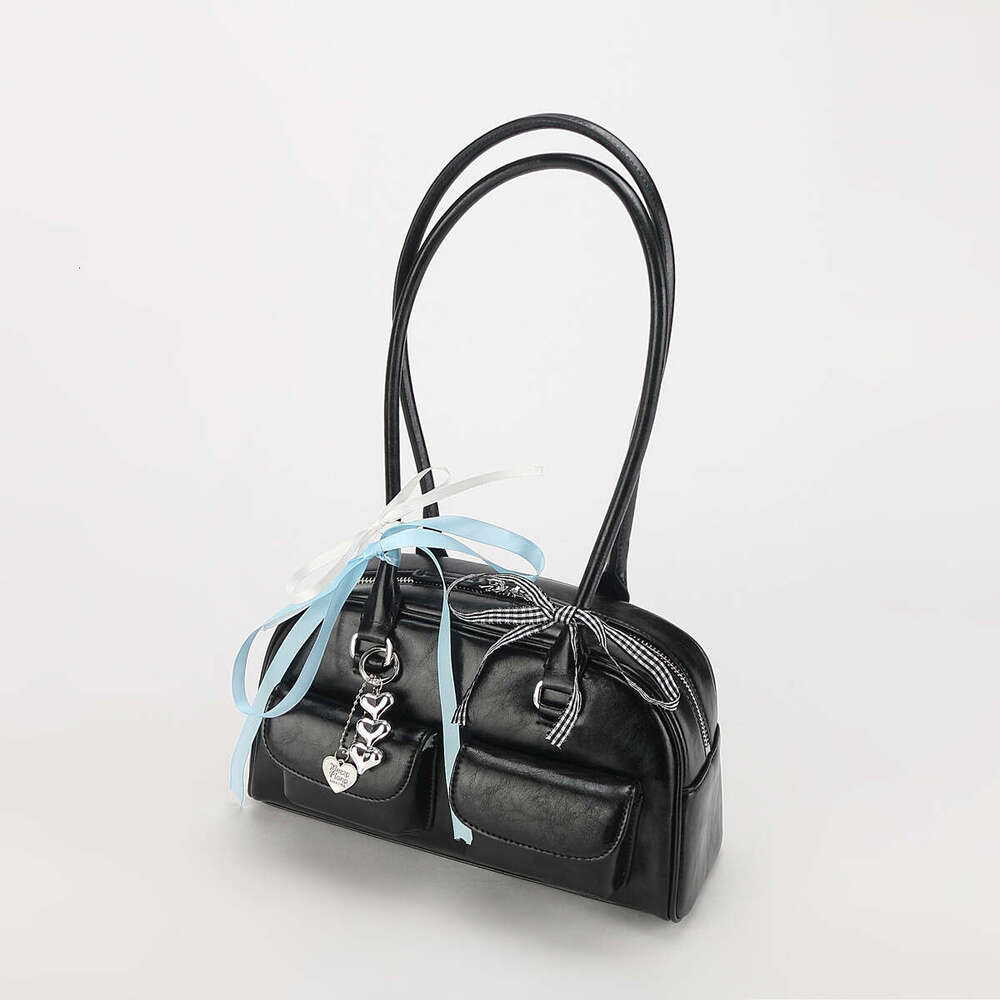Korean niche spliced shoulder Yunzhen same style dizziness pin bowg Boston armpit bag women chubby 2025 temperament versatile new trend clothing ins