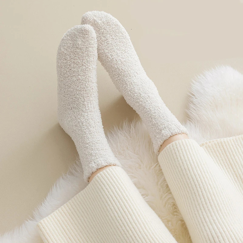 1/5 Pairs Women Winter Thick Coral fleece Socks cold protection Keep Warm Soft Comfortable Not strangle Feet Home Floor Socks 251106