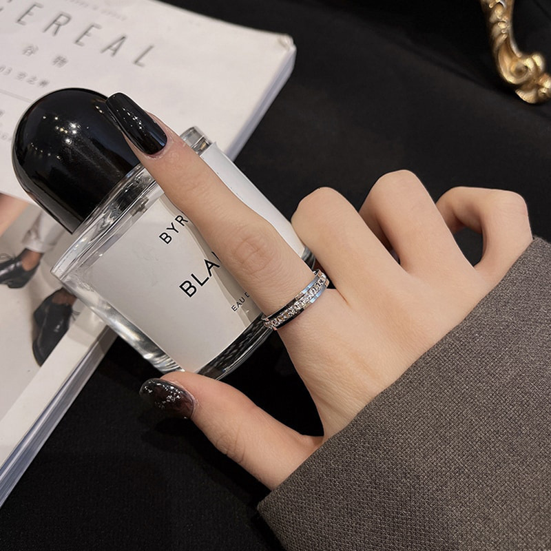 Gypsophila Designer Ring Ring Wholesale Women's Titanium Steel Fashion Ring Ring Full Diamond Ring Couple Ring Zircon Ring Minimalist Style Light