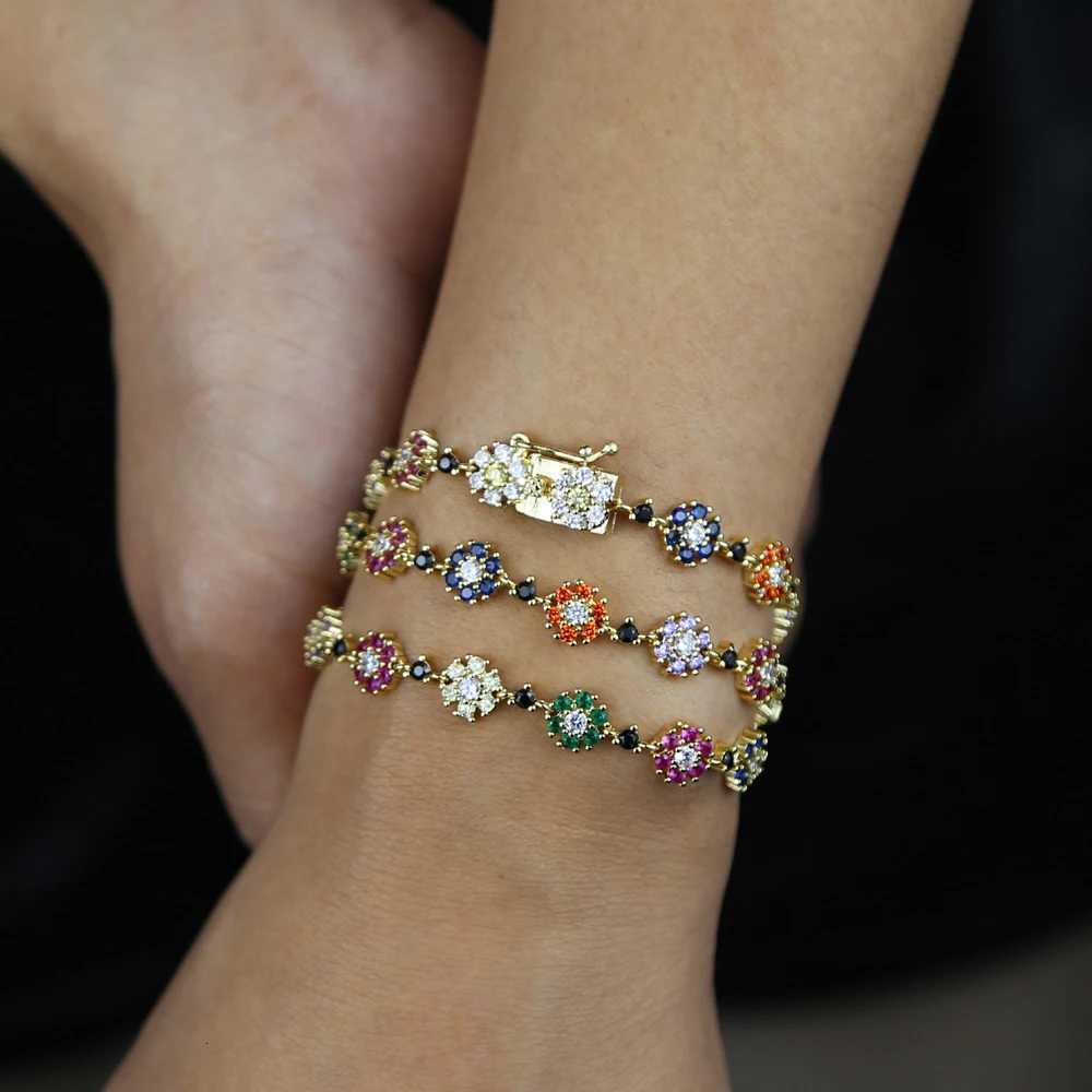 New Fashion Sparking Colorful Rainbow Cz Flower Link Chain Bracelet Women Gold Color Delicate Dainty Charming Romantic JewelryT251110
