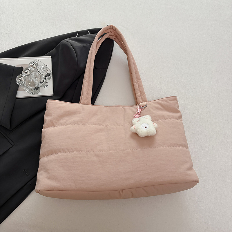 2025 summer new women's retro high-end wide shoulder bag, casual versatile crossbody bag, high-end commuting leisure bag, shopping bag, versatile