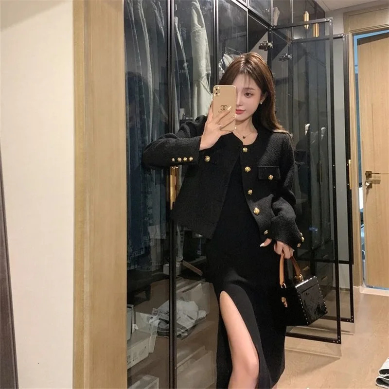 French Wool Tweed Coat Fashion Highend Gold Button Short Slim Temperament Spring and Autumn Korean Coats Women Jacket 251110