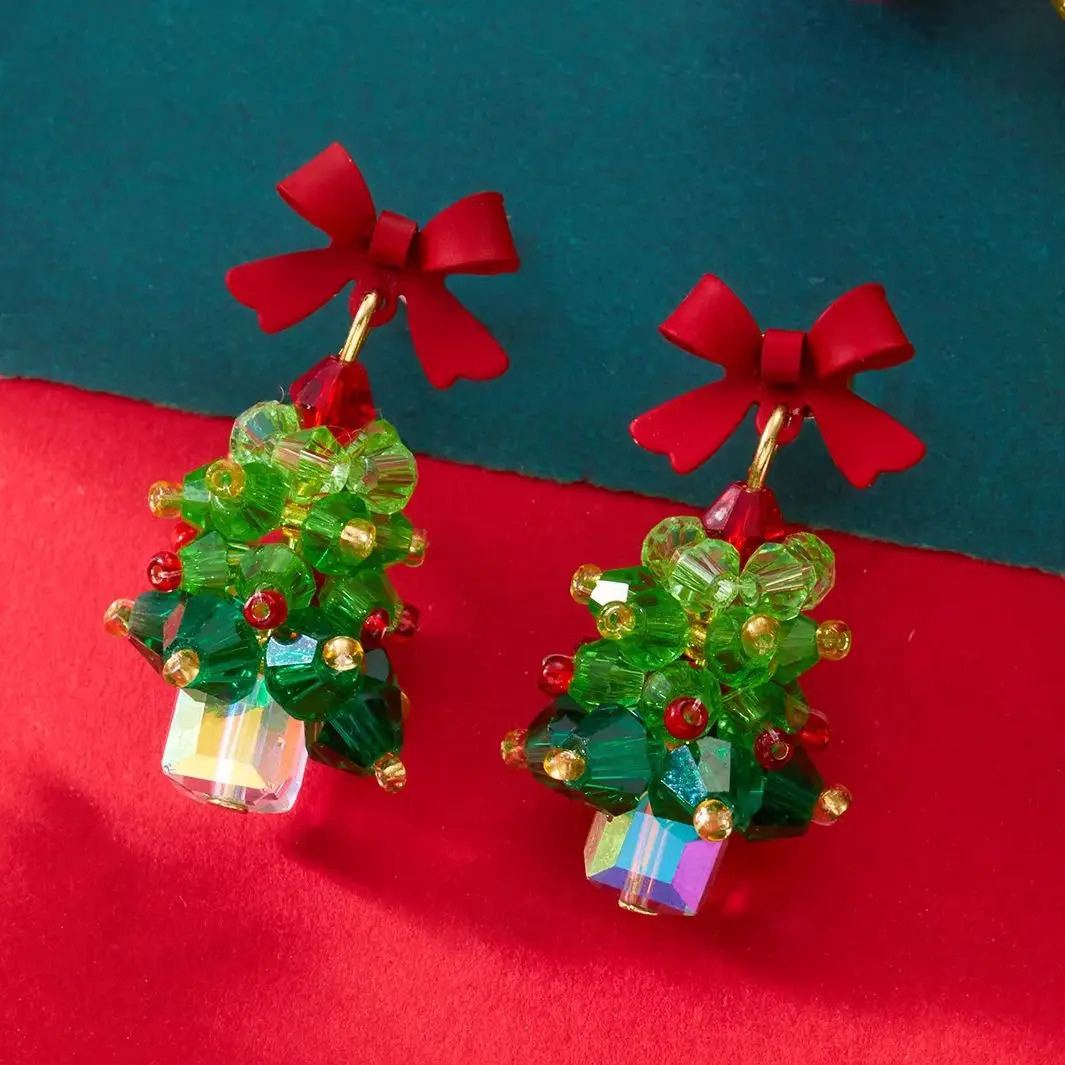 Delicate Green Crystal Christmas Tree Earrings for Women Sweet 3D Xmas Tree Hairball Drop Earring Year Party Jewelry Gifts 251031