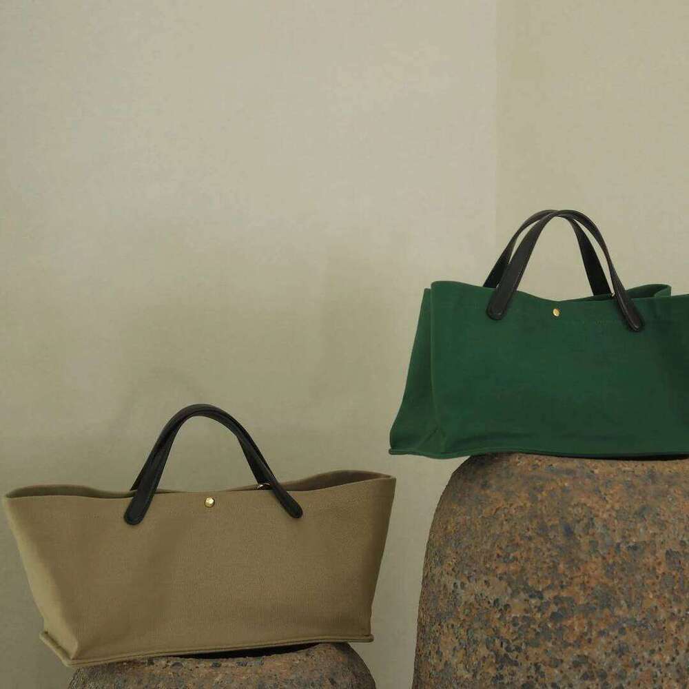 Cowhide Leather Handbag New Niche Design Large Capacity French Fashion Commuter Vegetable Basket Women's Tote Bag St251110