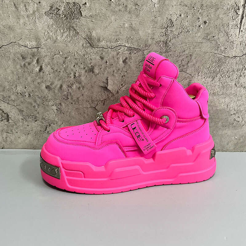 2025 High-End Casual Men's Simple Solid Color White Shoes Leather Soft Sole Comfortable Lightweight Sneakers