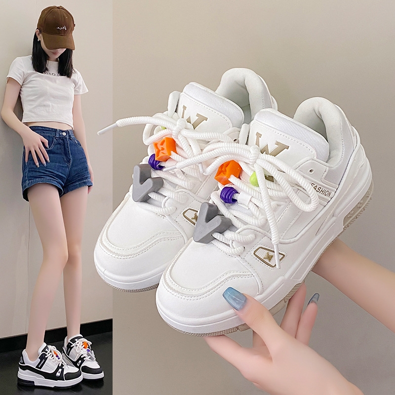 2025 new free freight casual shoes for women to increase the thick bottom of the sponge bottom leisure everything breathable non-slip fashion