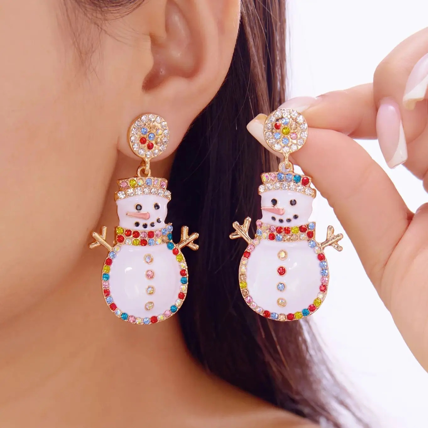 Exquisite Rhinestone Snowman Earrings for Women Minimalist Christmas Tree Bell Bow Earrings Year Friendship Jewelry Gifts 251031