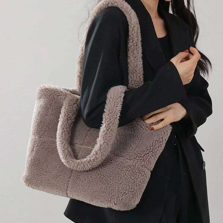 Faux Lamb Wool Casual Women's Shopping Tote Large Capacity Ladies Soft Plush Shoulder Bags Solid Color Female Furry Handbags
