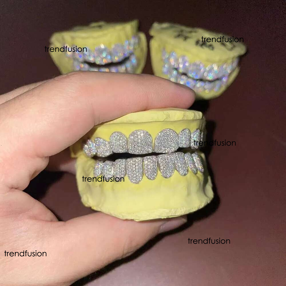 Custom Made Hip Hop Iced Out Sterg sier Jewelry Deep Cut VVS Moissanite Dias Teeth Mouth Grillz