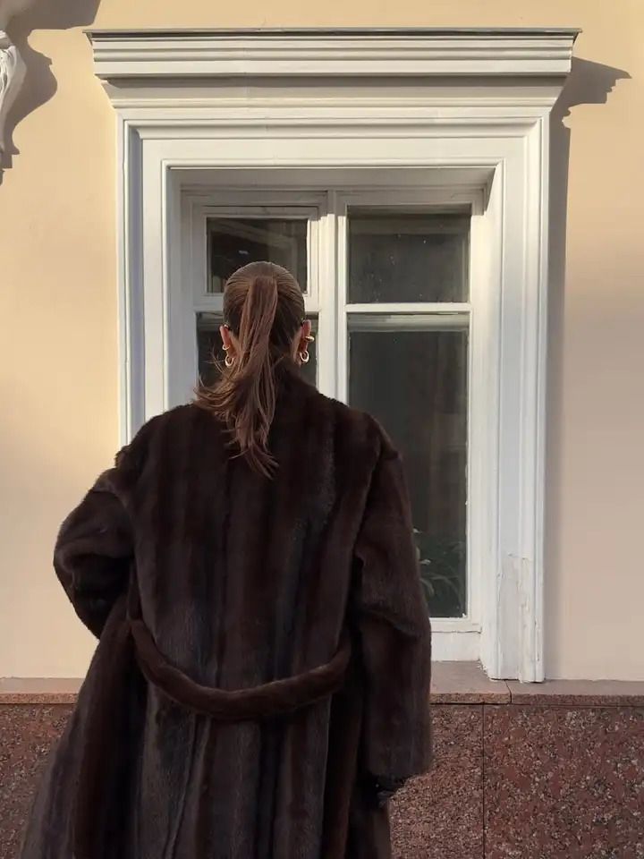 Brown Lace Up Faux Fur Coat Women Fashion Casual Full Sleeve Fluffy Loose Striped Long Coats Lady Winter Daily Street Jacket 251110