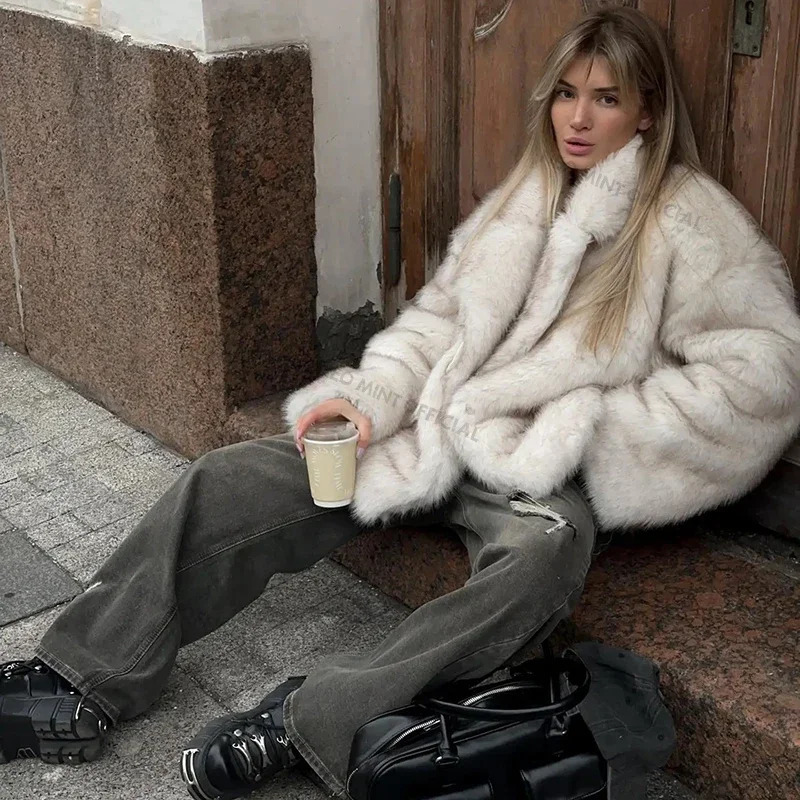 Neo Mint Winter Ins Fashion Girls Oversized Gradient Fur Coat Women Thick Warm Outerwear Fluffy Faux Fox Jacket 251110