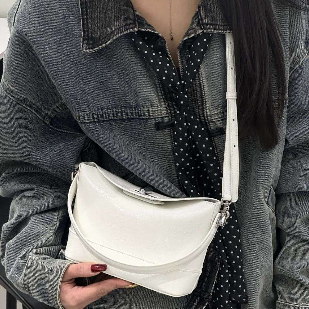 Leather Women S Cross Border Customizable New Pillow Top Layer Cowhide Dumpling Single Shoulder Crossbody Bag High Quality