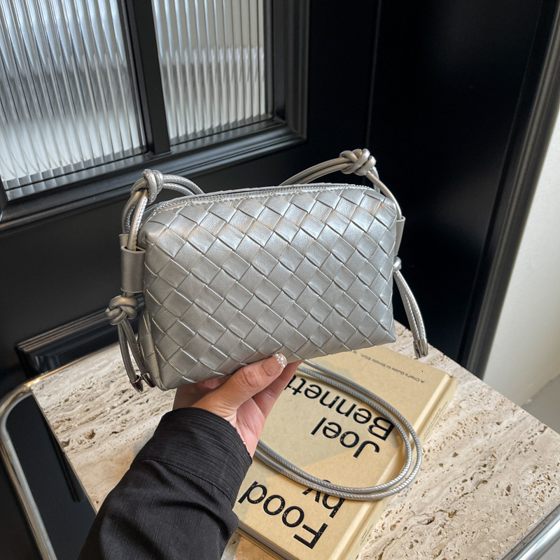 Fashion Trend Pillow for Women Summer Korean Version Simple Versatile Shoulder Niche Casual Crossbody Bag