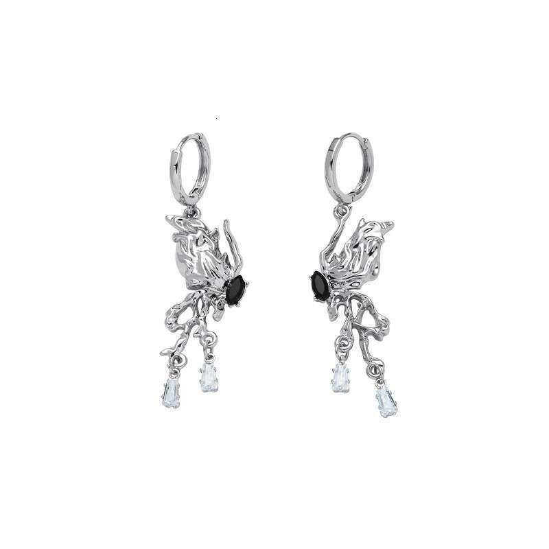 Butterfly for Women, Vintage Design, High-End Feel, 925 Silver Needle Studs, Minimalist Style, Exquisite and Unique Earrings Wholesale
