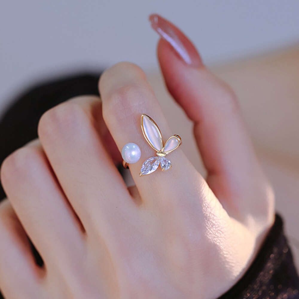 DHcollections High-end Personality Exaggerated Exquisite Butterfly Pearl Zircon Open for Women Light Luxury Fashion Versatile Index Finger Ring