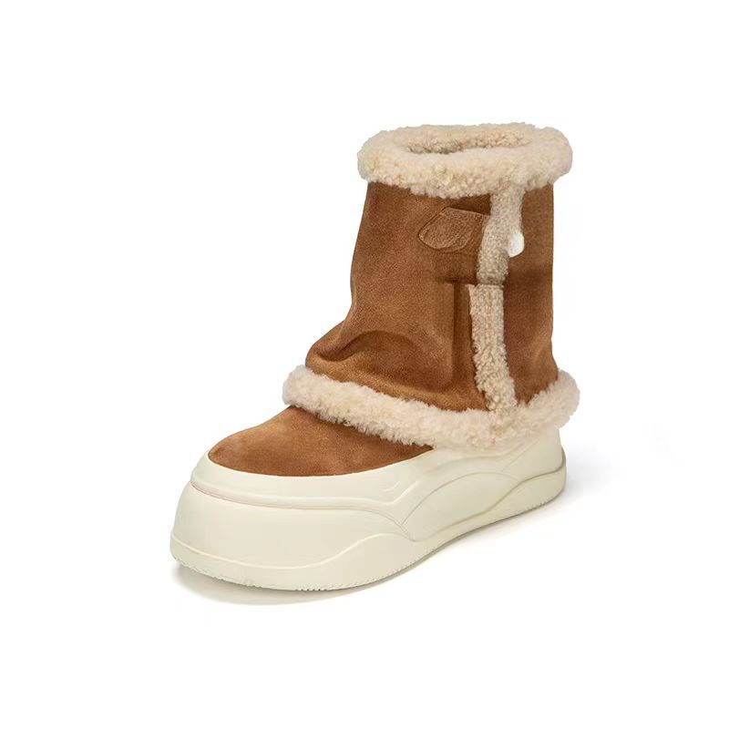 Designer's new autumn and winter collection of women's plush snow boots, warm midsole boots, fashionable women's boots