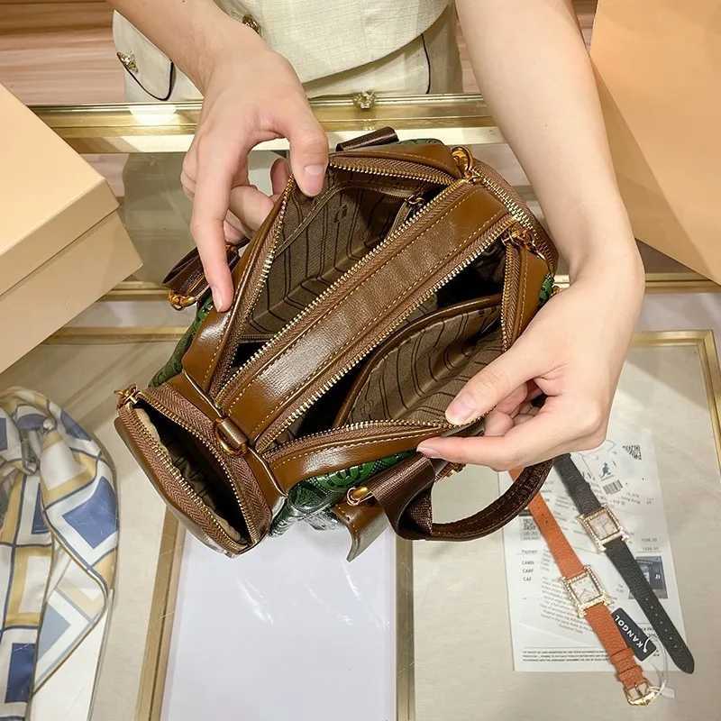 Brand Spring/Summer Boston Womens Bag Handheld Pillow Bag 2025 New High Fashion Single Shoulder Crossbody Bag for Women K251110