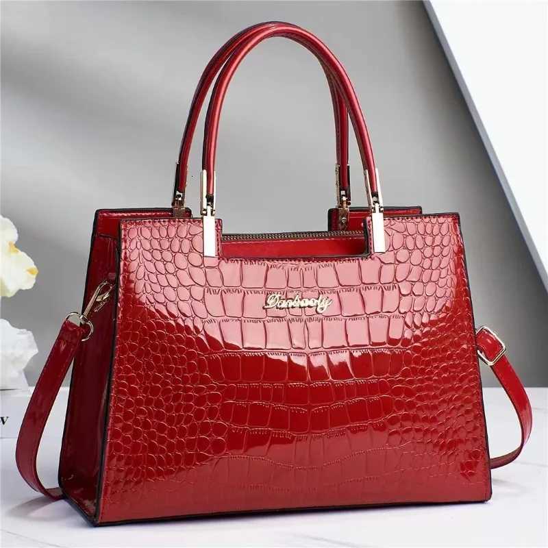 Luxury Bright Leather Ladies HandBags High-end Crocodile Messenger Bags Boston Ladies Shopping Shoulder Tote Bags Crossbody Bag K251110