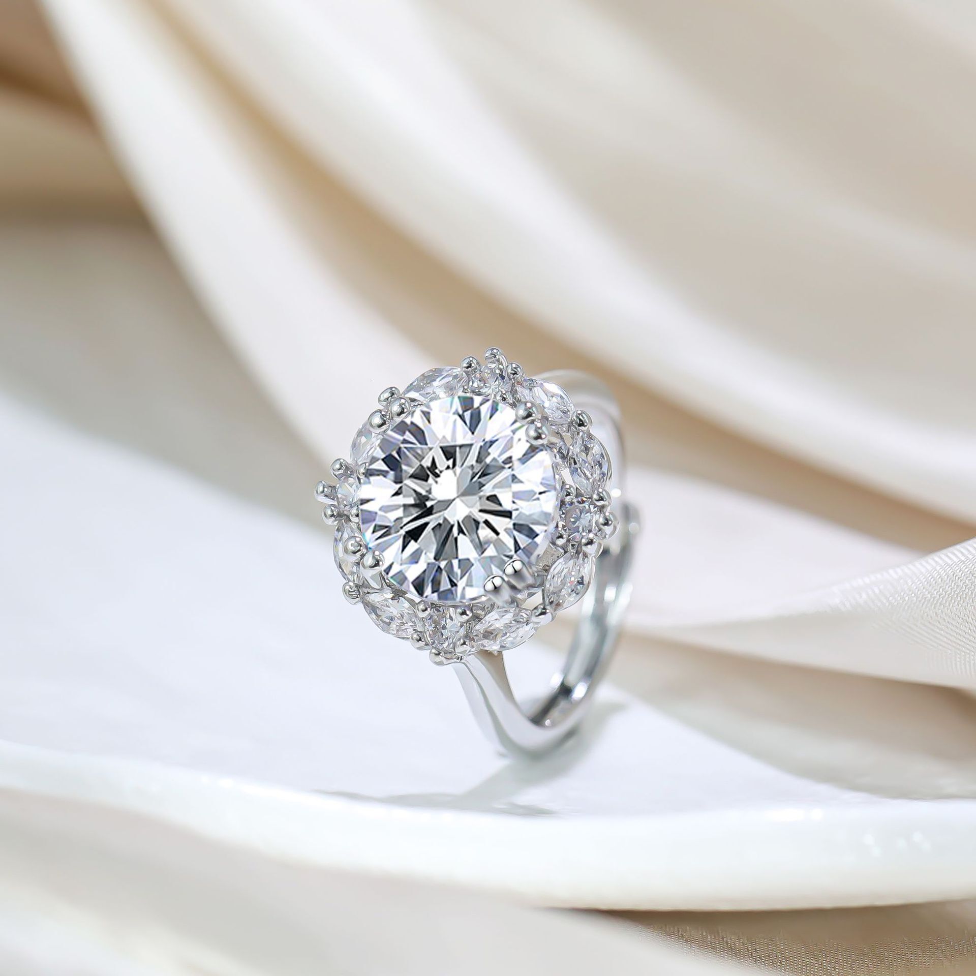 Hot Selling Popular Large Diamond Designer Ring Pigeon Egg Ring Fashion Wedding Fashion Ring Ring Adjustable Ring Tiktok Live Jewelry Manufacturer Who
