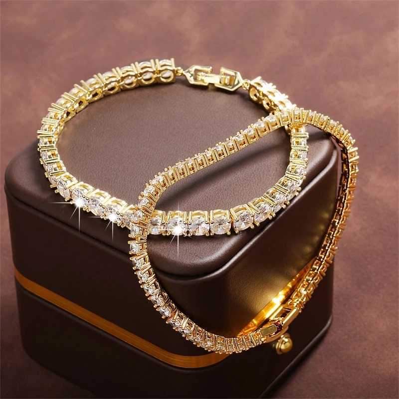 Round Cubic Zirconia Bracelets Women Men Gold Silver Color Copper Metal Couple Bracelet Party Daily Holiday Gift JewelryT251110