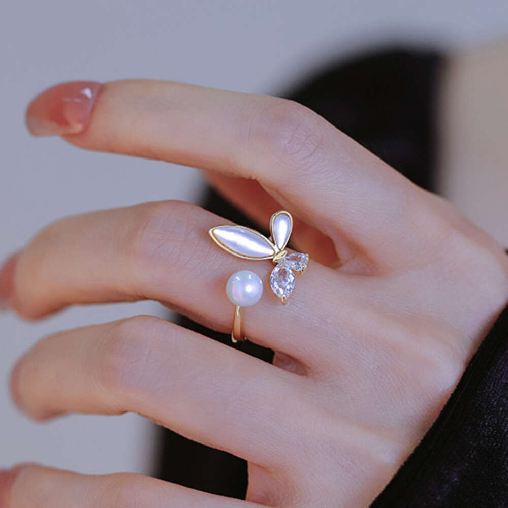 DHcollections High-end Personality Exaggerated Exquisite Butterfly Pearl Zircon Open for Women Light Luxury Fashion Versatile Index Finger Ring