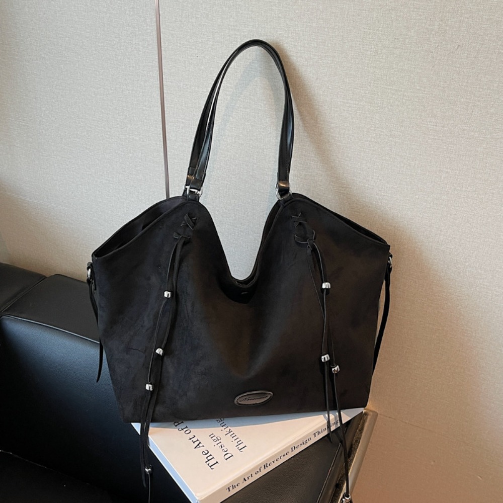 Chic Retro-Inspired Oversized Tote by Womens Brand: Perfect Daily Commute Companion