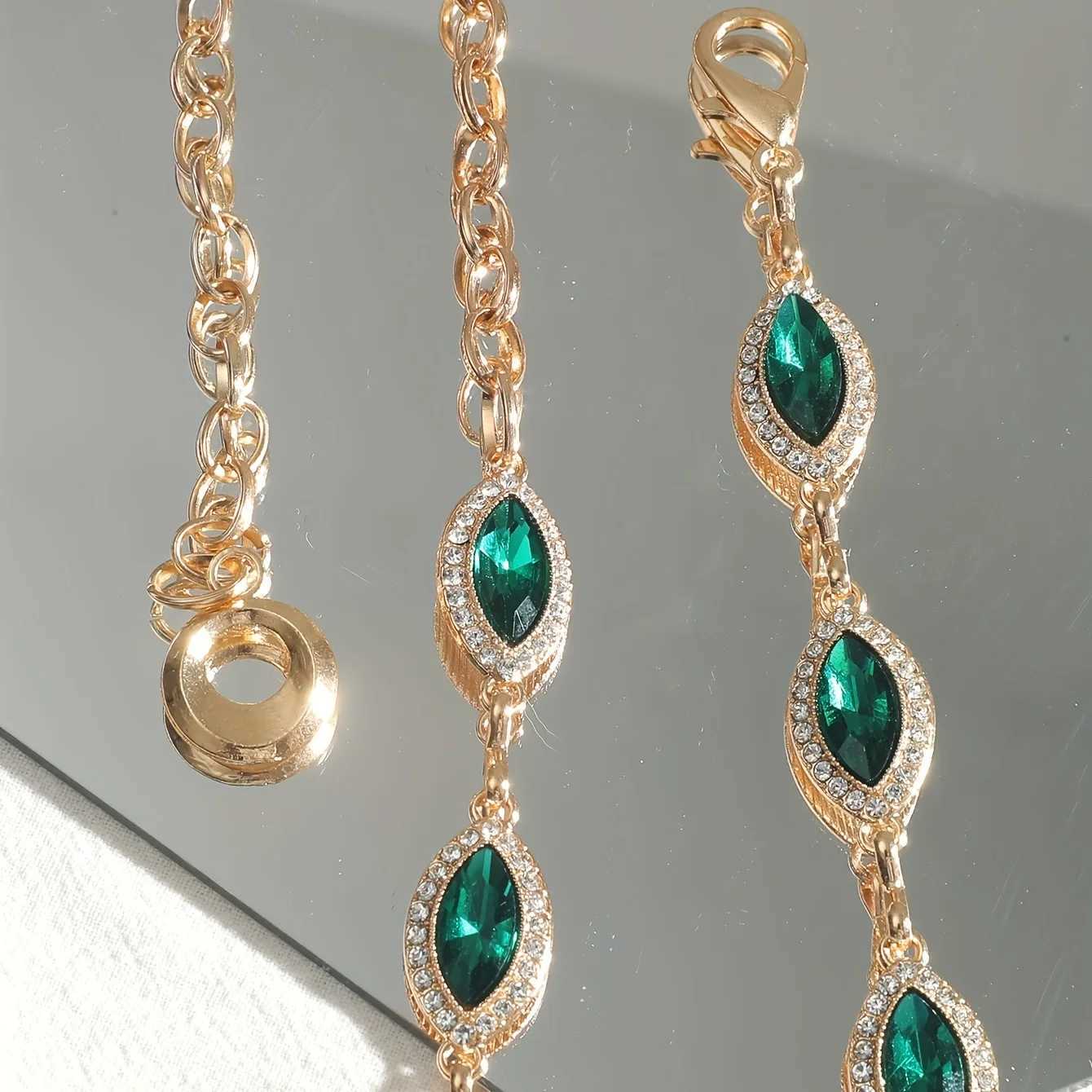 Large gold waist chain crystal rhinestone inlaid Bohemian body chain elegant metal chain dress X250410