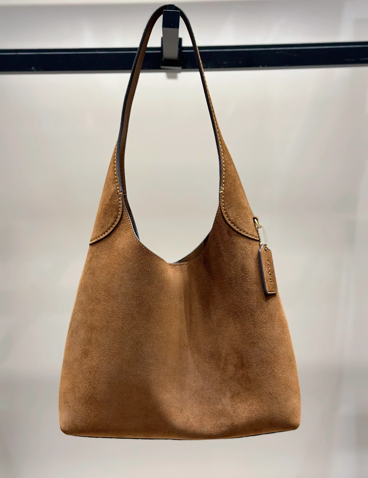 Designer bag shoulder bag retro style light luxury handbag armpit bag winter new casual multifunctional women's bag