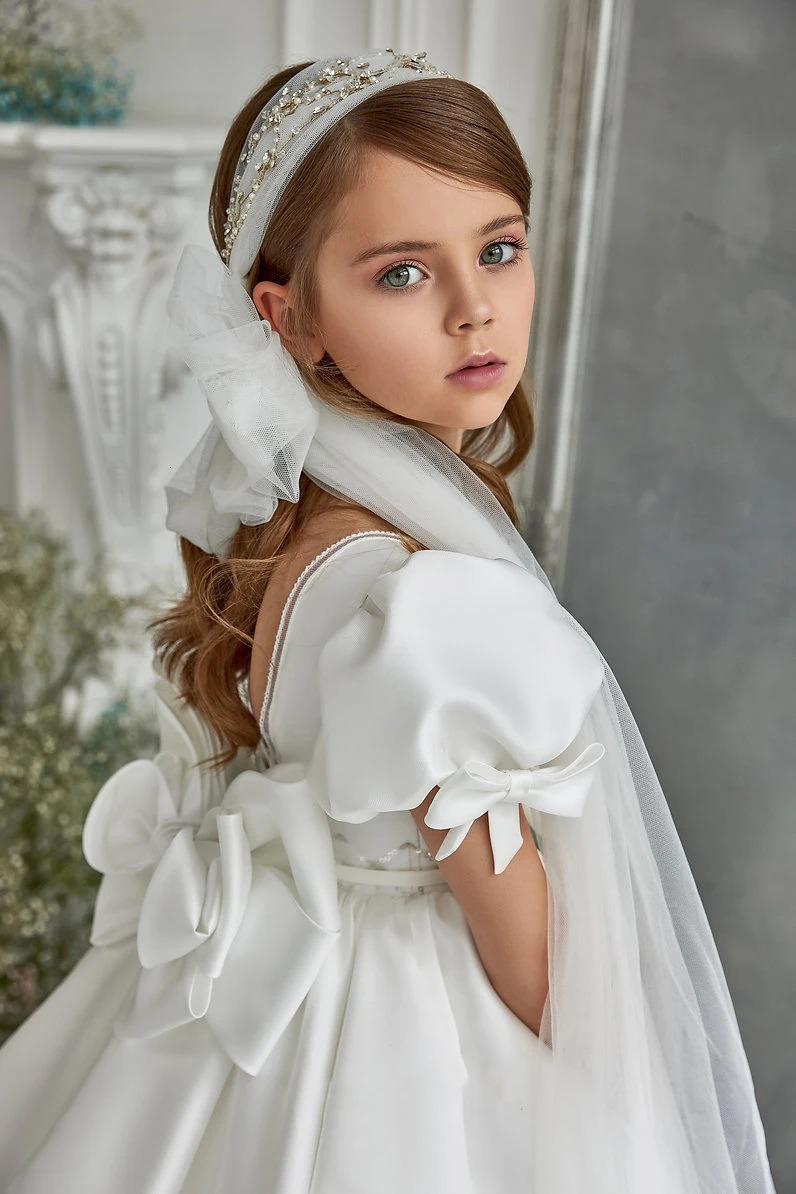 Boho Flower Girl Wedding Dress White Satin Short Sleeve Bow Childrens Birthday Party Dress First Communist Ball Dress 250403