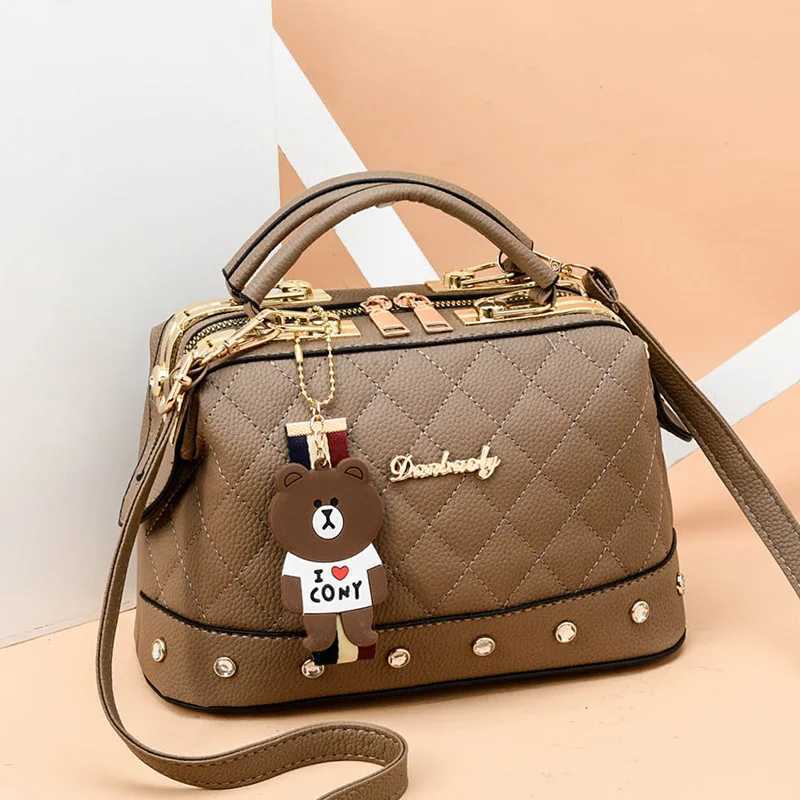 Fashionable New WomenS Shoulder Bag Classic Retro Small Square Bag Luxury Brand Designer Handbag Urban Minimalist Crossbody Bag K251110