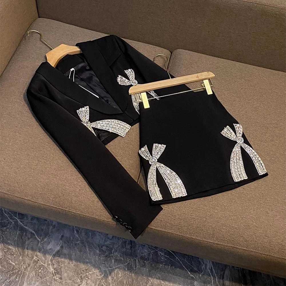 Pearl RhinESTone Short Blazer Sexy Mini Skirt Women BlaCK Fashion Casual Party Suit 2Pcs Lady Set Autumn Winter New W251110