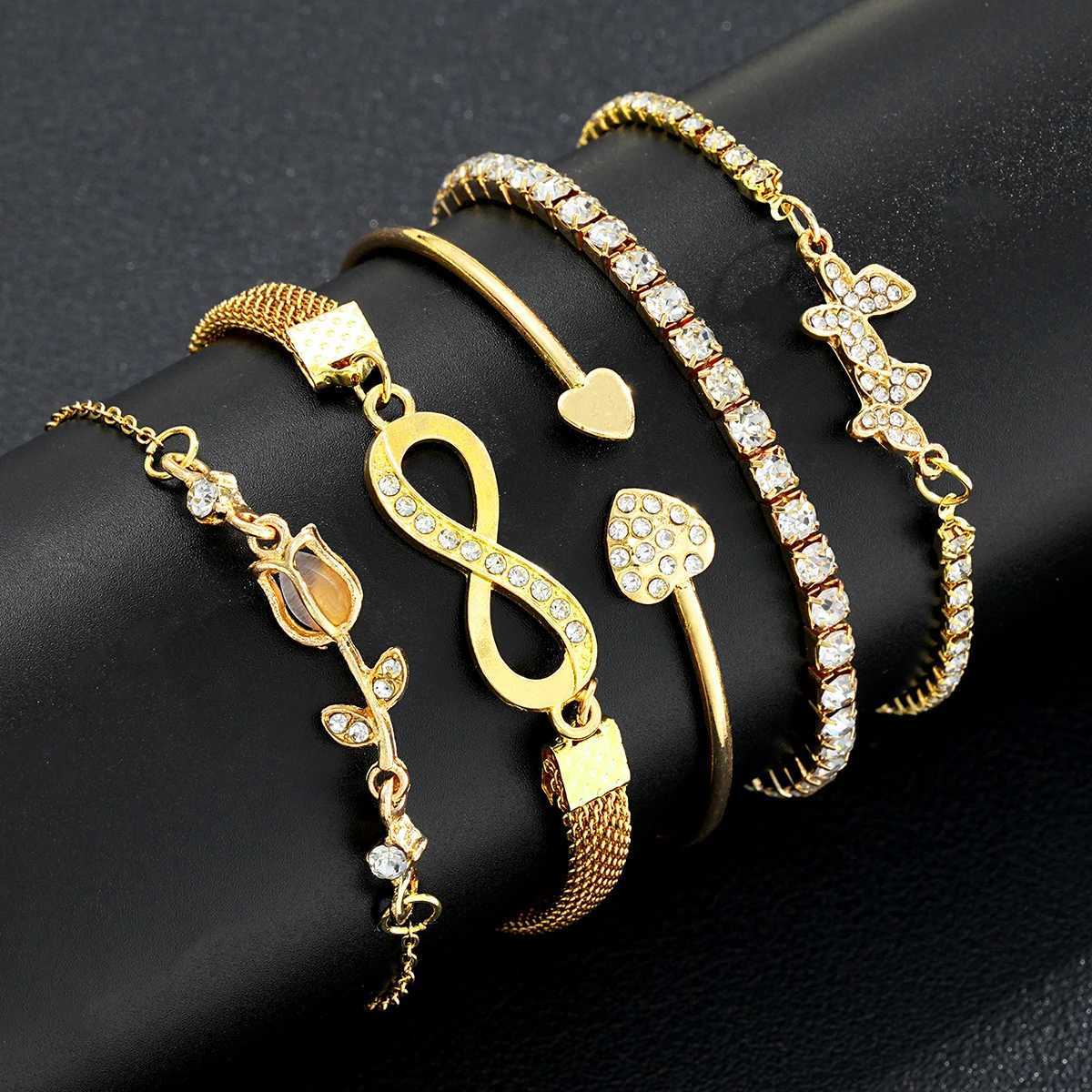 5pcs Exquisite Gold Color Butterfly Bracelet Set For Women Vintage Rhinestone Heart Infinity Cuff Bangle Daily Wear Jewelry GiftT251110