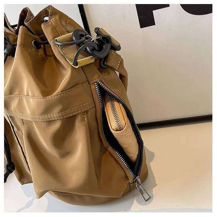 Versatile Large-Capacity Drawstring Bucket For Women Multi-Pocket Crossbody Lightweight Casual Commuter Bag