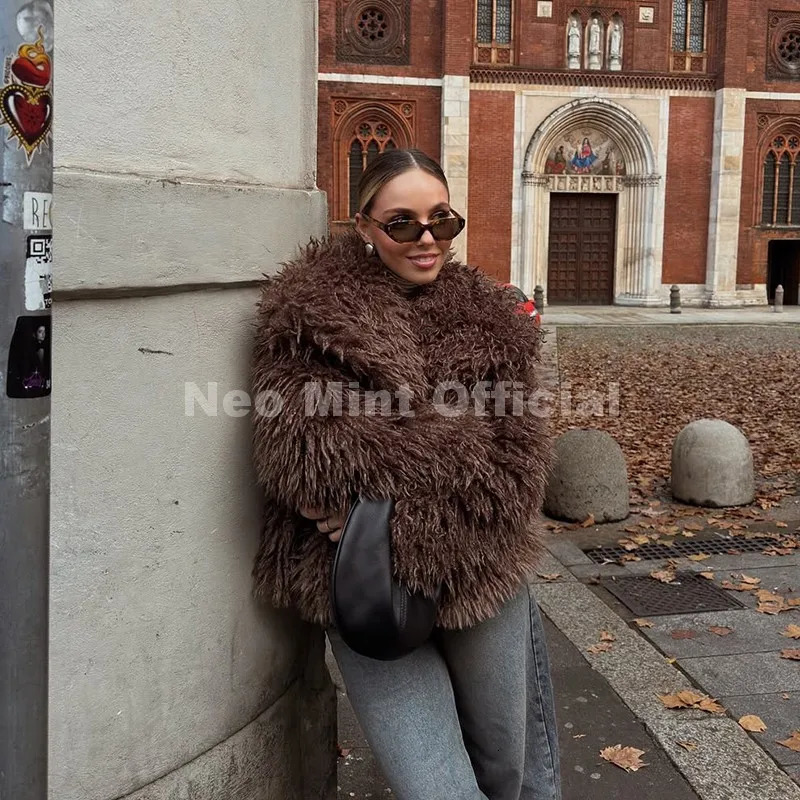 Neo Mint Winter Lulicore Fashion Brown Faux Fur Coat Women Chic Autumn Warm Fluffy Sheep Jacket Big Collar Overcoat 251110