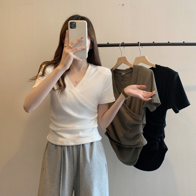 2025S Designer Women S T Shirt Cross V Neck Sleeved T Shirt For Women S Summer New Design And Slimming Effect Short Student Slim Fit Top Trend