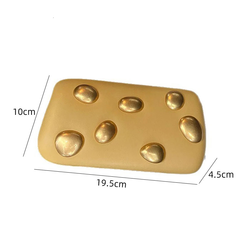 Womens Bags Trend Gold Rivet Evening Bag Elegant Exquisite Clutch Bag Ladies Shiny Handbag Wedding Party Dress Bag 251107