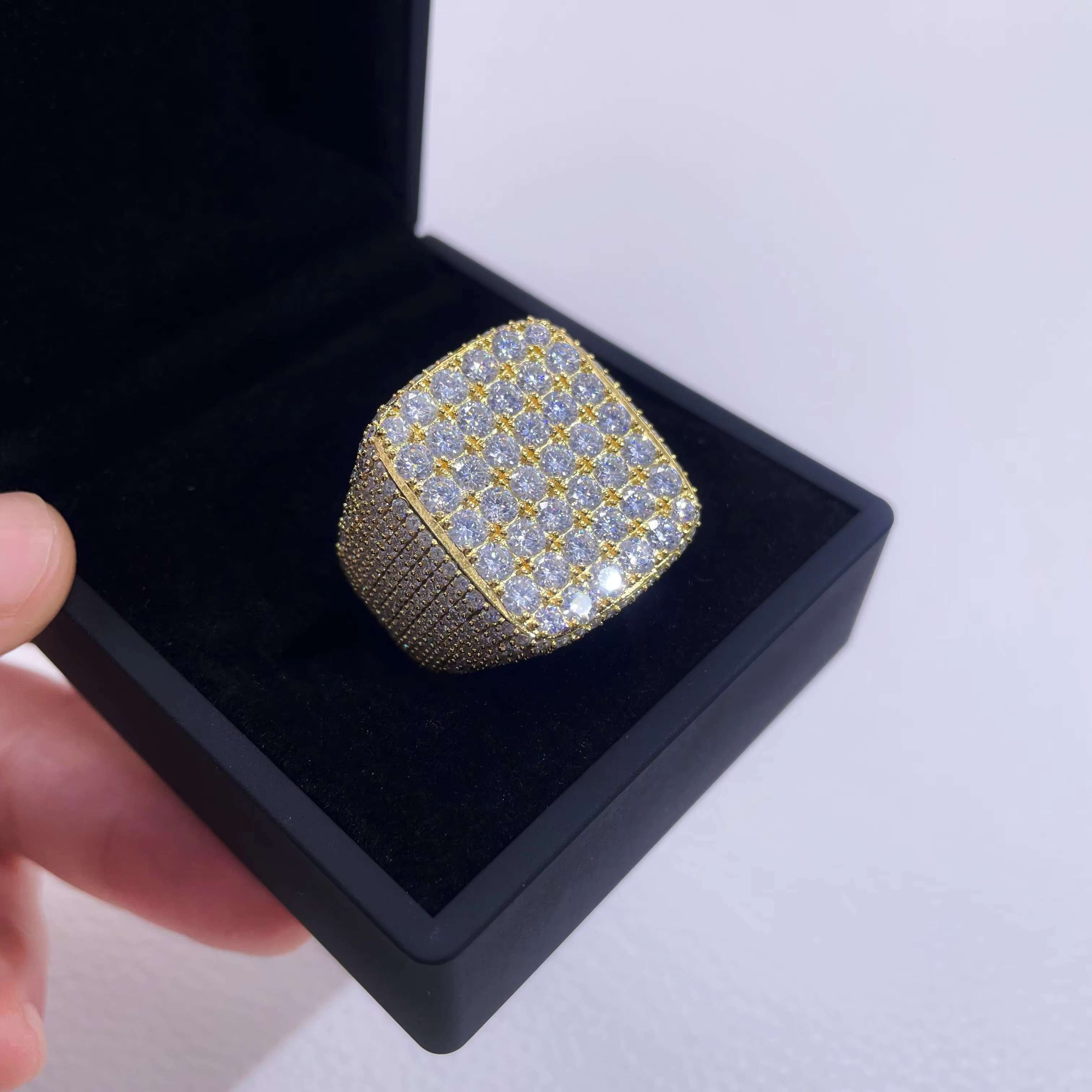 Hip Hop Ring Mens Jewelry White Gold Plated Iced Out 925 Sterling Silver Moissanite Pinky Rings